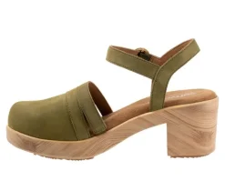 Women's Softwalk Fillmore Clogs