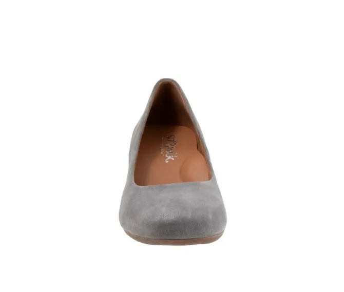 Women's Softwalk Lynn Pumps