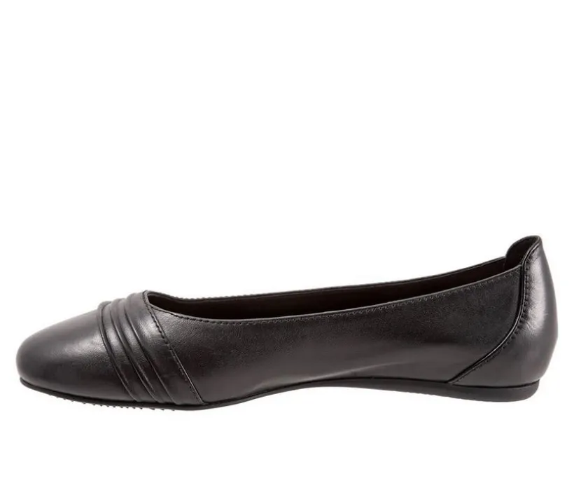 Women's Softwalk Safi Flats