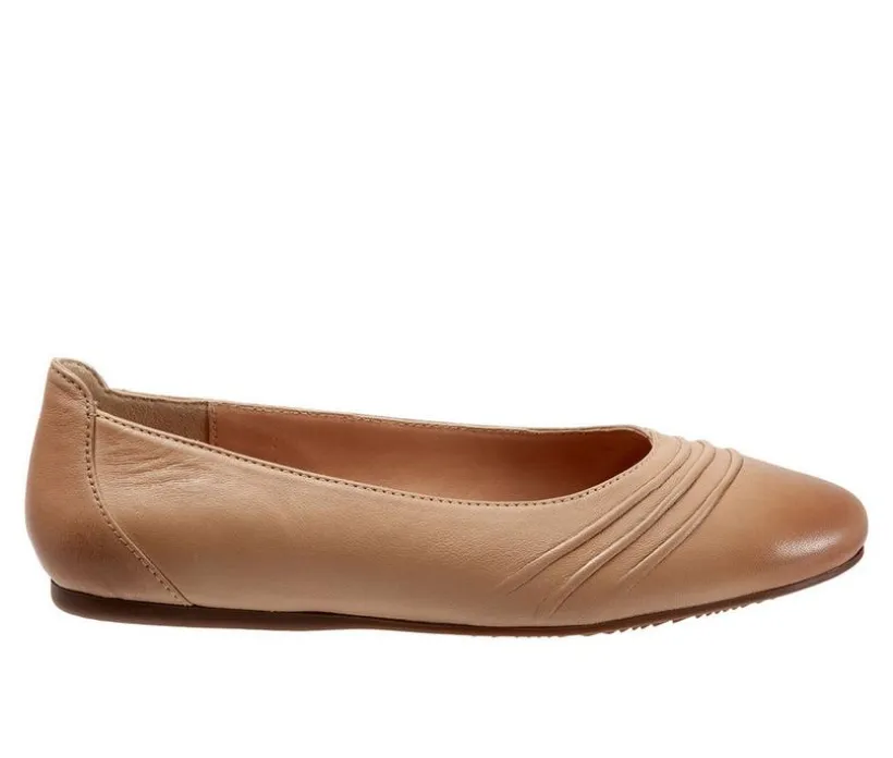 Women's Softwalk Safi Flats