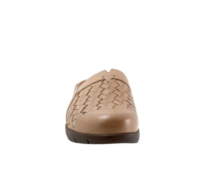Women's Softwalk San Marcos II Clogs