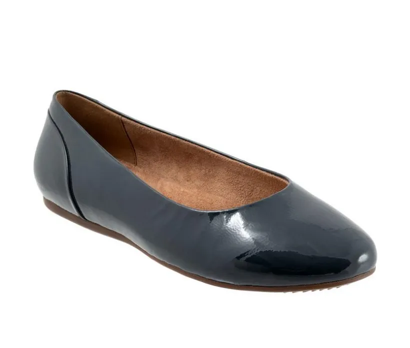 Women's Softwalk Shiraz Flats