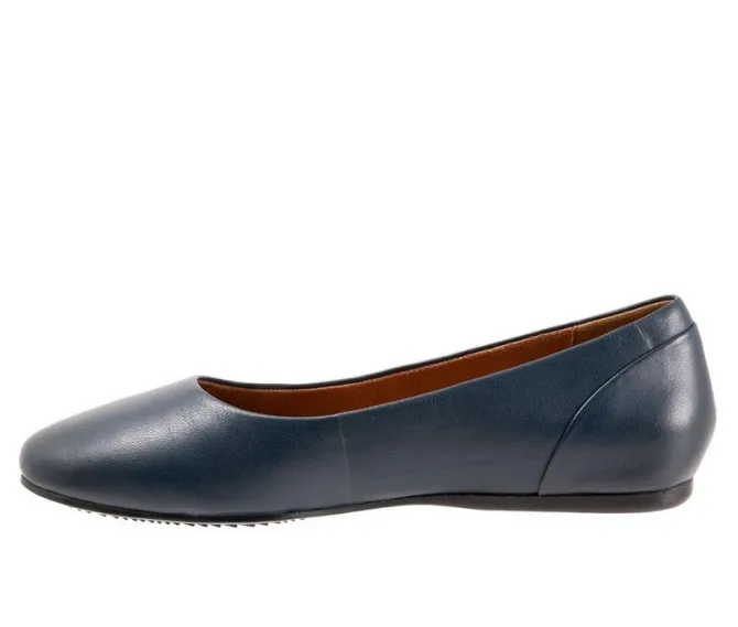 Women's Softwalk Shiraz Flats