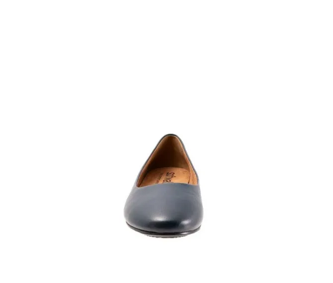 Women's Softwalk Shiraz Flats