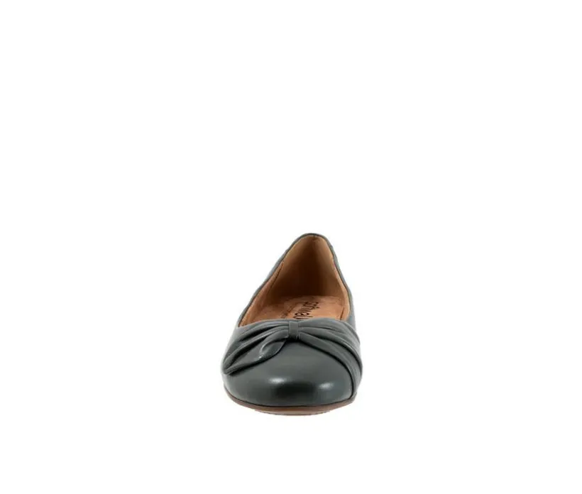 Women's Softwalk Sofia Flats