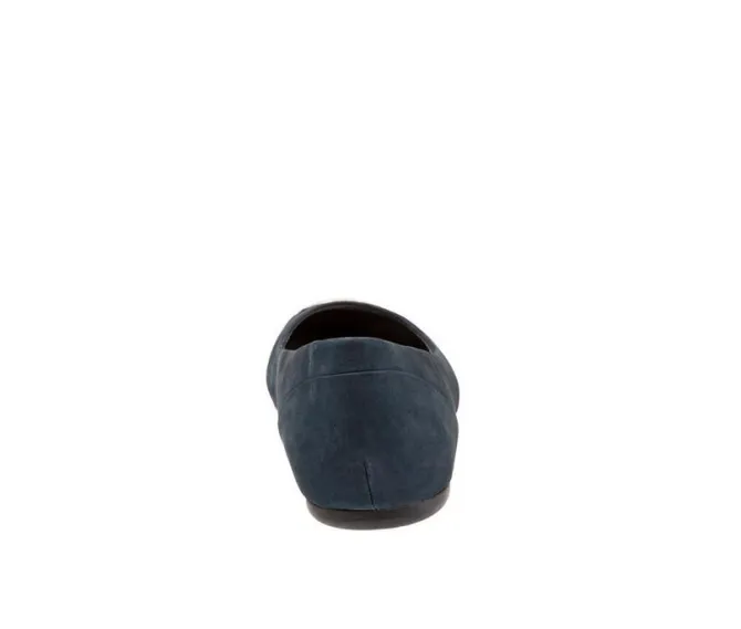 Women's Softwalk Sonoma Cap Toe Flats