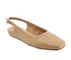 Women's Softwalk Vittoria Flats