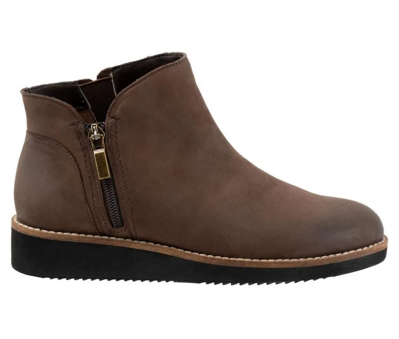 Women's Softwalk Wesley Booties