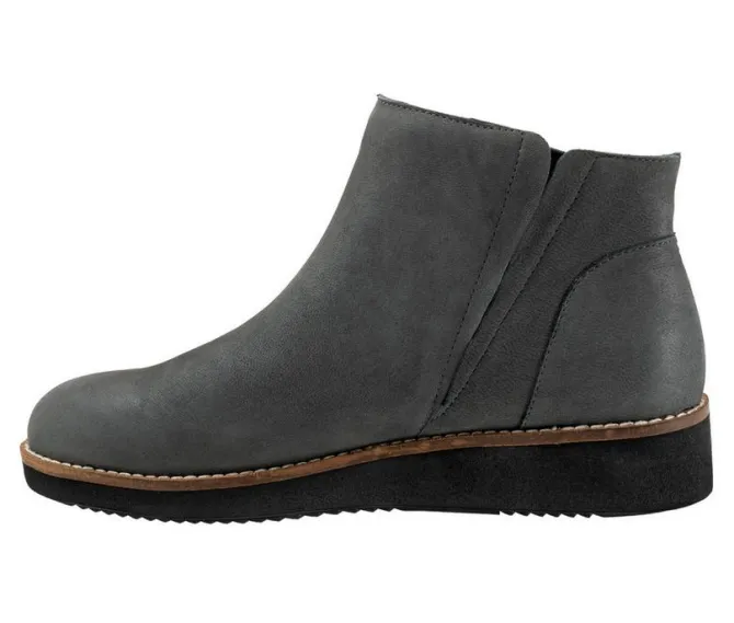Women's Softwalk Wesley Booties