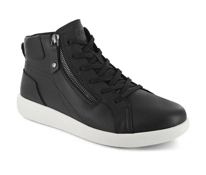 Women's Strive Kensington Sneakers