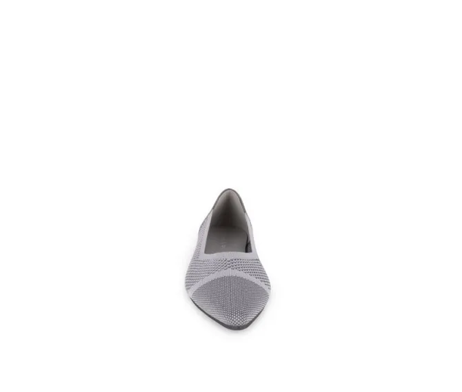 Women's Tahari Antigua Flats