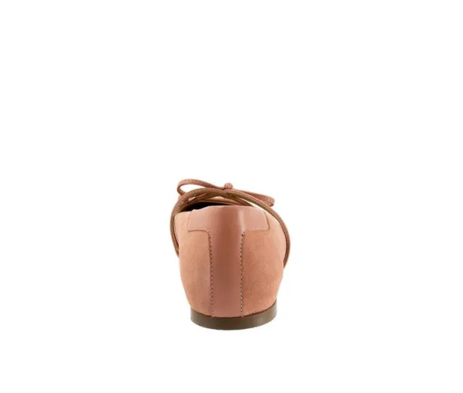 Women's Trotters Carissa Flats