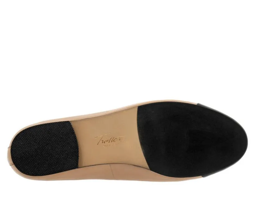 Women's Trotters Clara Flats