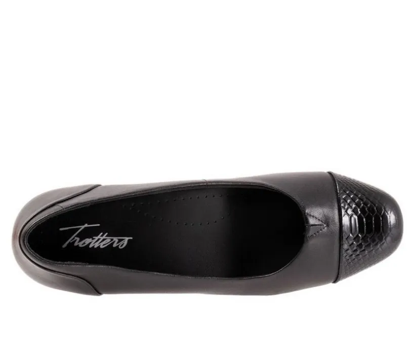 Women's Trotters Daisy Pumps