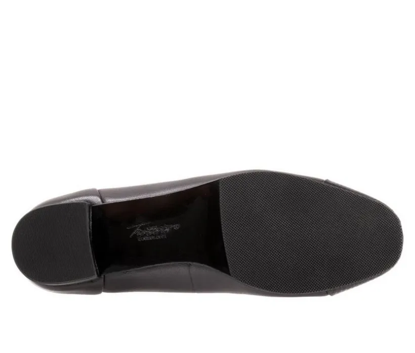 Women's Trotters Daisy Pumps