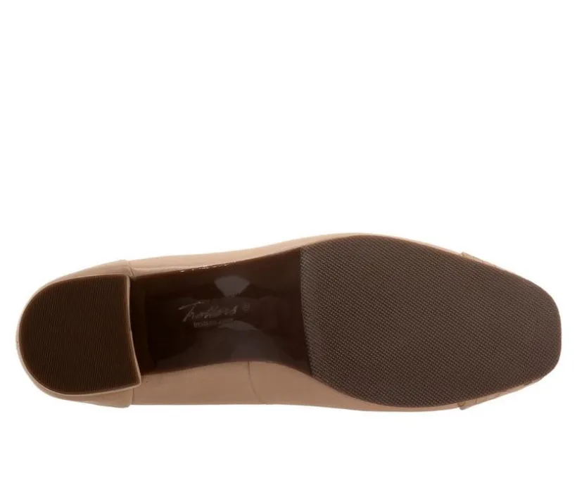 Women's Trotters Daisy Pumps