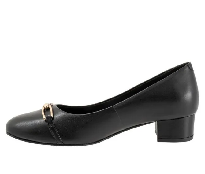 Women's Trotters Dakota Pumps
