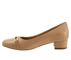 Women's Trotters Dakota Pumps