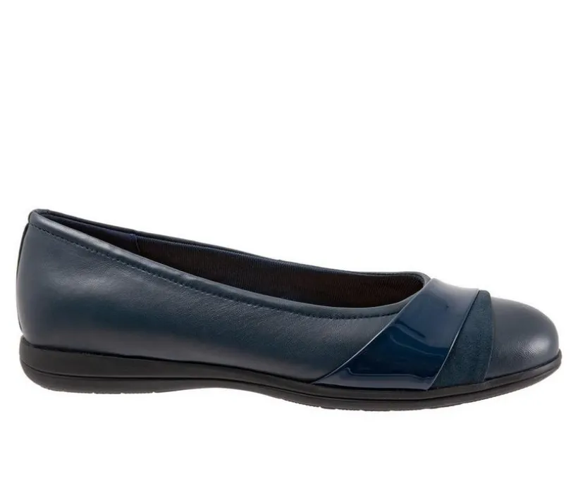 Women's Trotters Danni Flats