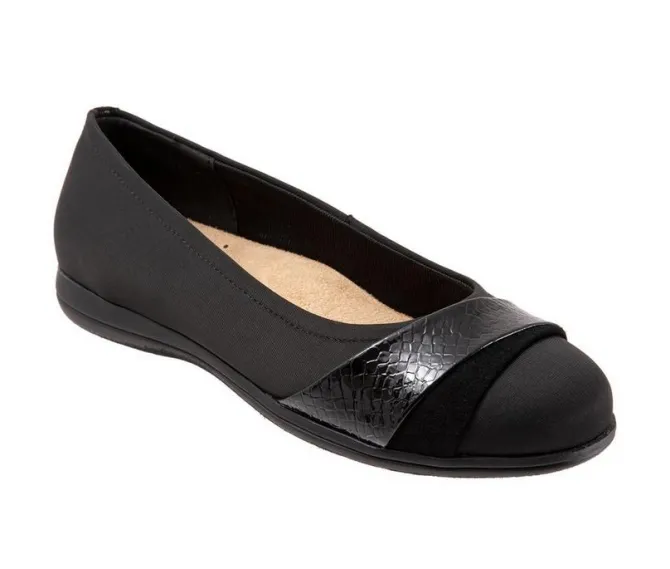 Women's Trotters Danni Flats
