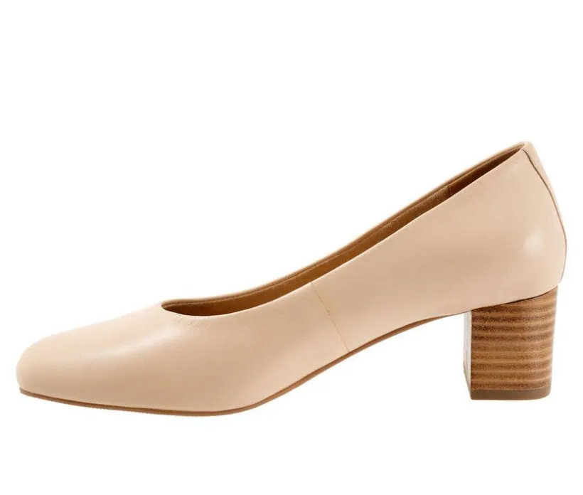 Women's Trotters Daria Block Heel Pumps