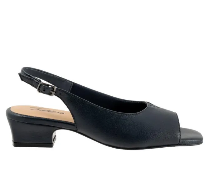 Women's Trotters Dawn Pumps