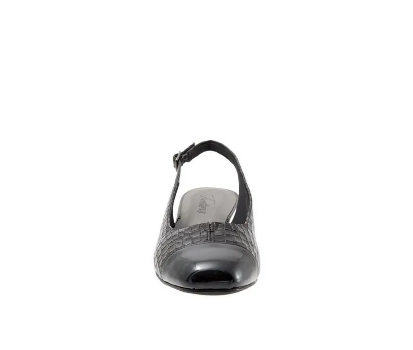 Women's Trotters Dea Pumps