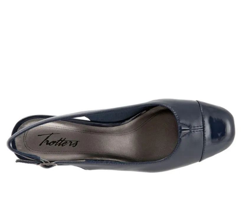 Women's Trotters Dea Pumps