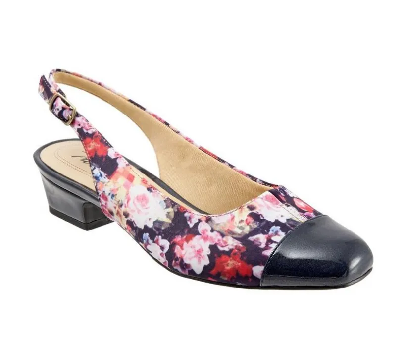 Women's Trotters Dea Pumps