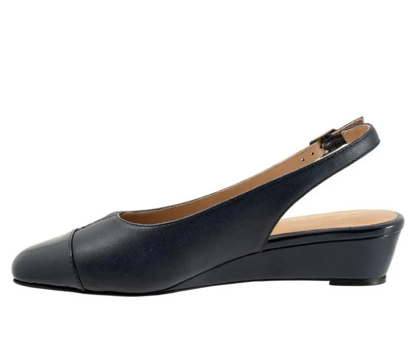 Women's Trotters Dea Wedge Wedges