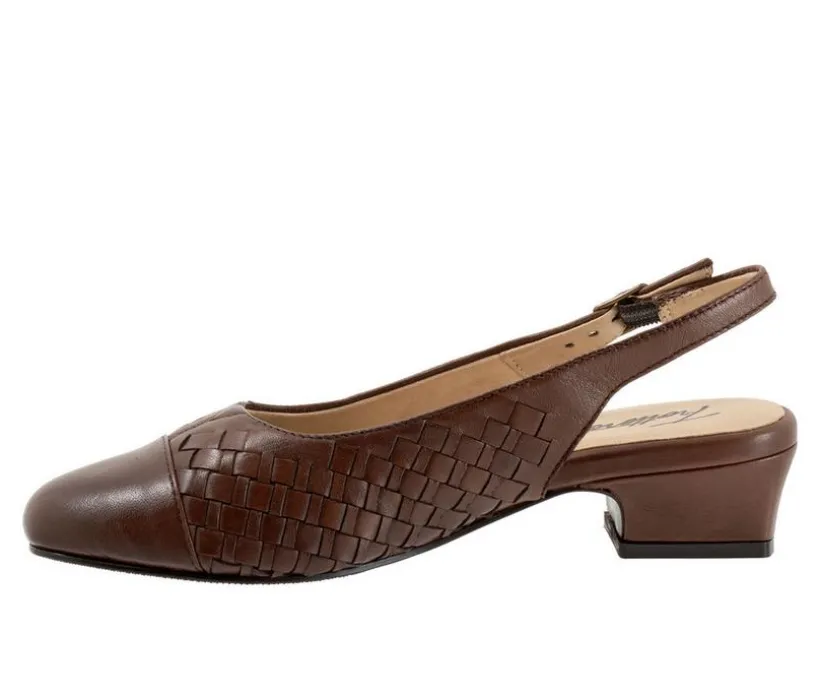 Women's Trotters Dea Woven Slingback Pumps
