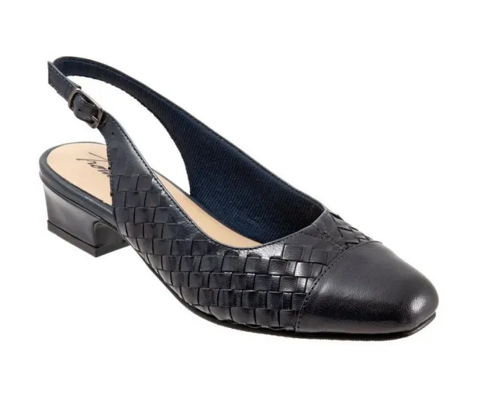 Women's Trotters Dea Woven Slingback Pumps