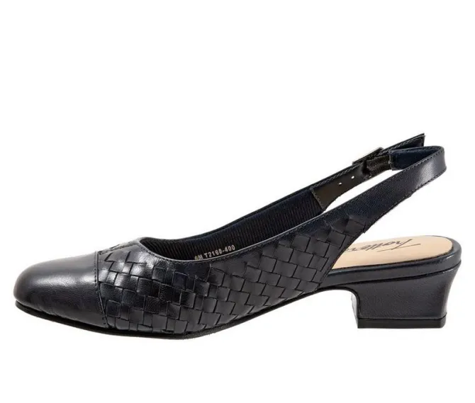 Women's Trotters Dea Woven Slingback Pumps
