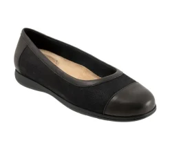 Women's Trotters Delmara Flats
