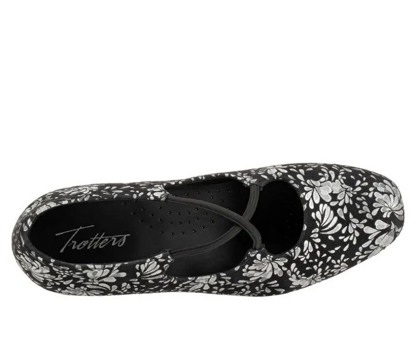 Women's Trotters Demi Pumps