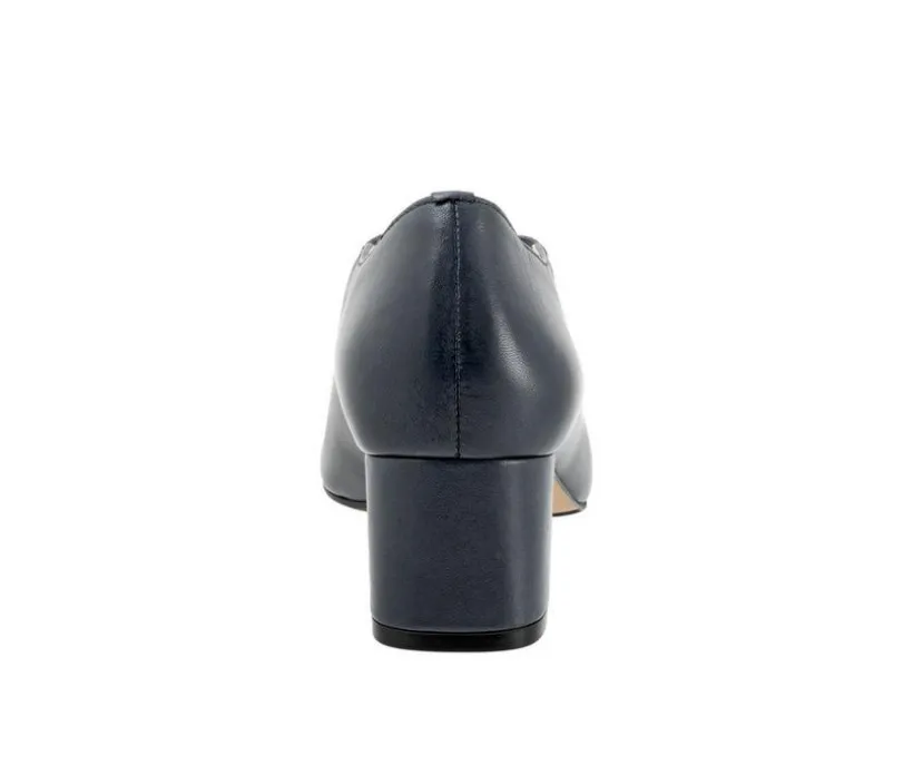 Women's Trotters Demi Pumps