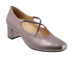 Women's Trotters Demi Pumps