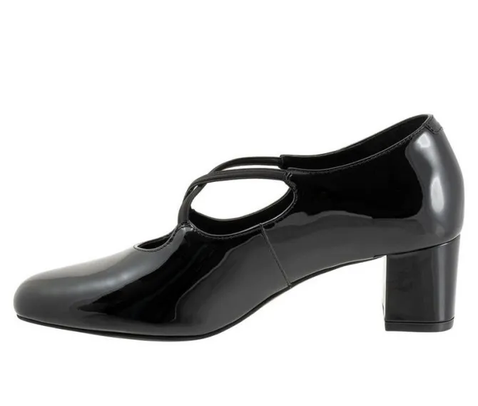 Women's Trotters Demi Pumps