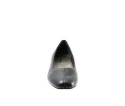 Women's Trotters Doris Pumps