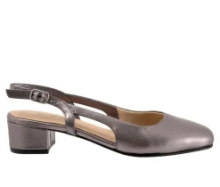 Women's Trotters Dottie Pumps