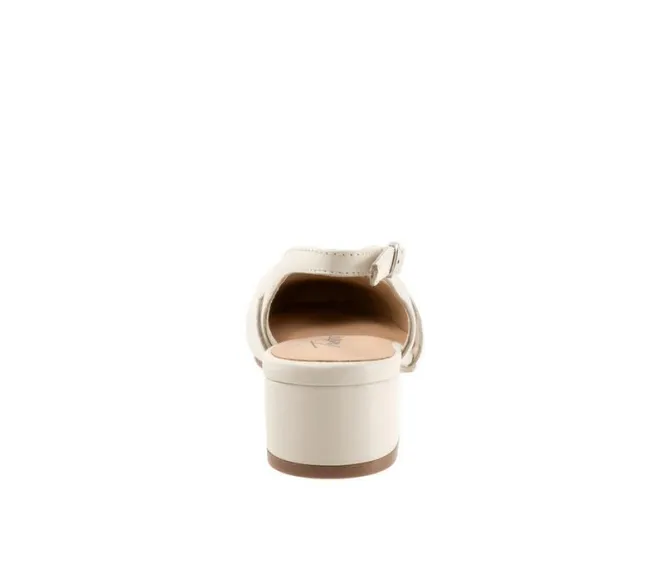 Women's Trotters Dottie Pumps