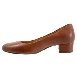 Women's Trotters Dream Pumps