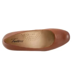 Women's Trotters Dream Pumps