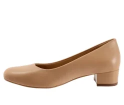 Women's Trotters Dream Pumps