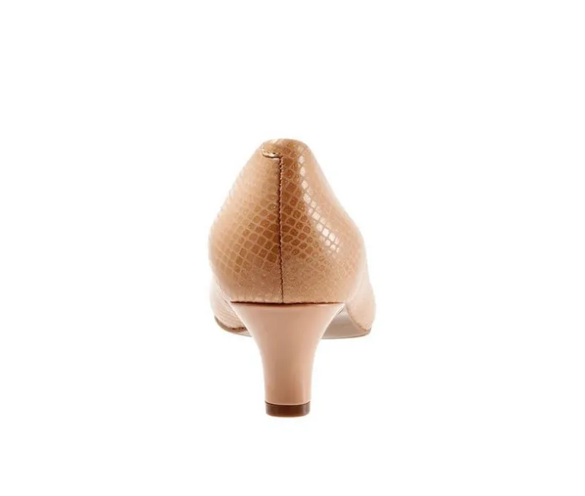 Women's Trotters Fab Pumps