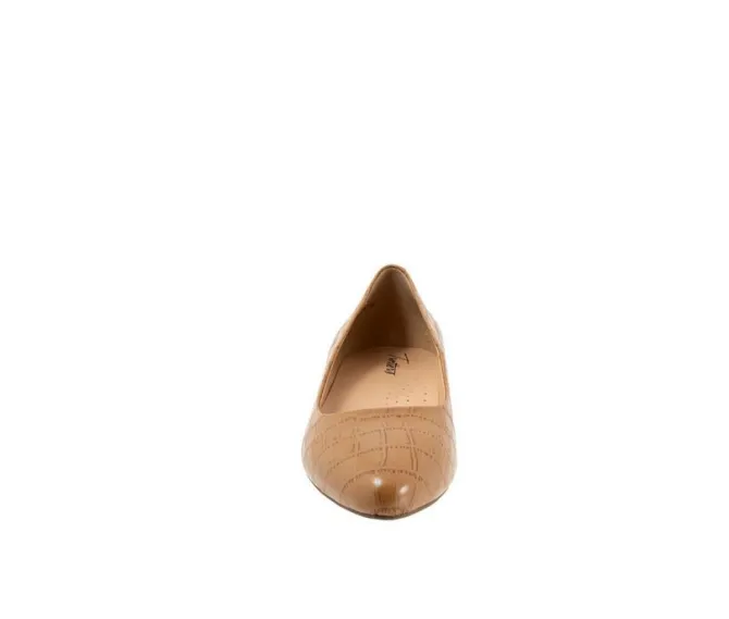 Women's Trotters Jewel Pumps