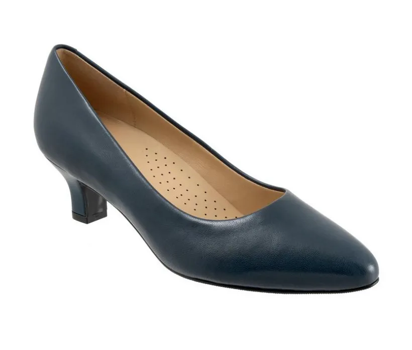 Women's Trotters Kate Pumps