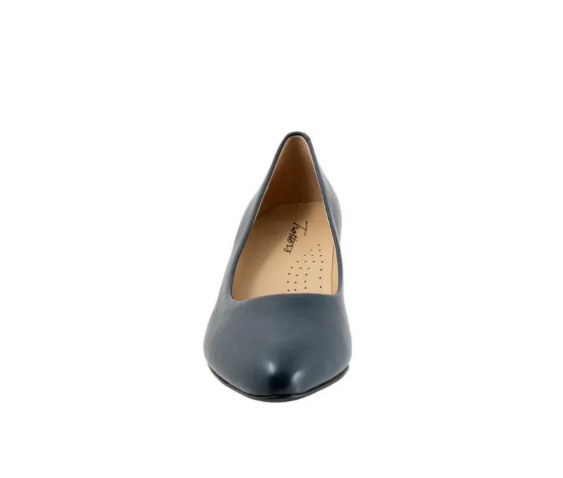 Women's Trotters Kate Pumps