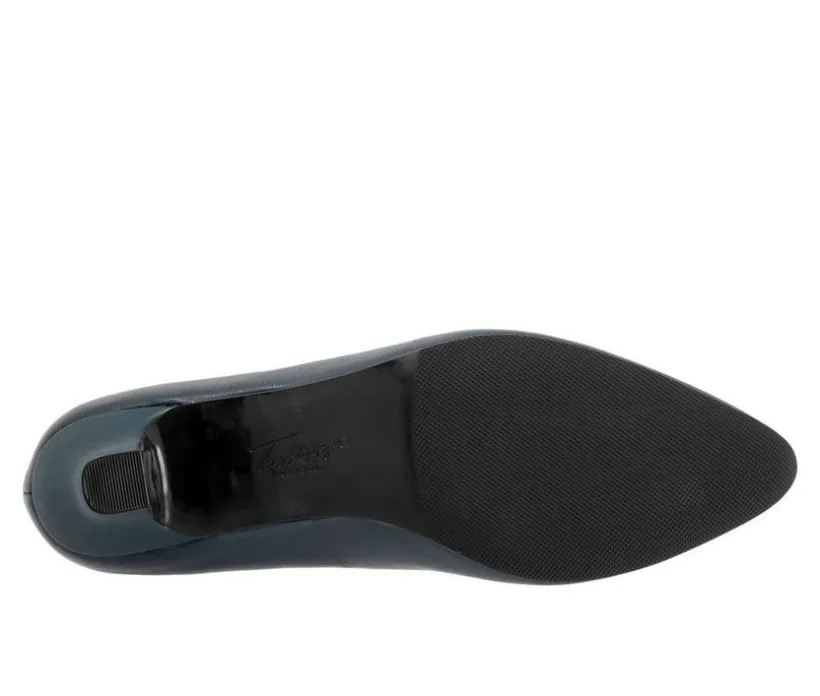 Women's Trotters Kate Pumps