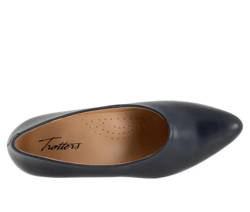 Women's Trotters Kimber Pumps